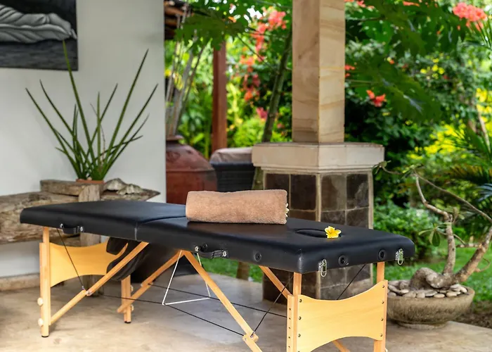 Tropical Matahari - 500sqm Private Garden Retreat With Large Pool! *