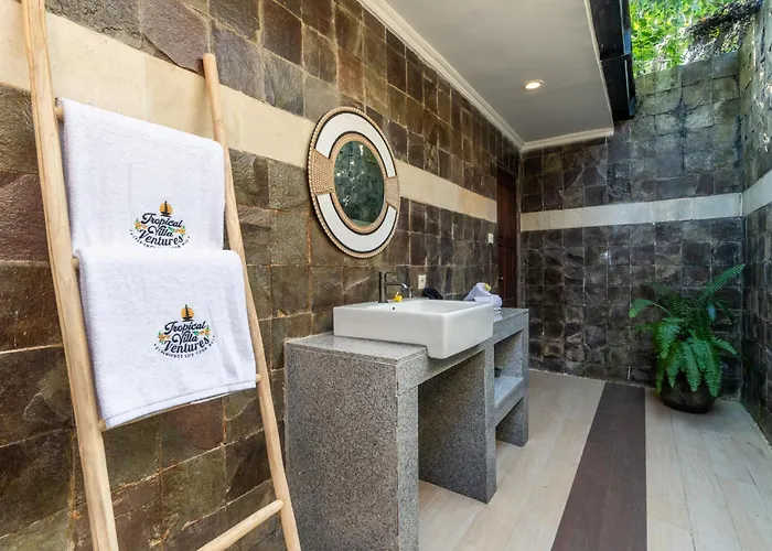 Tropical Matahari - 500sqm Private Garden Retreat With Large Pool! Villa Uluwatu