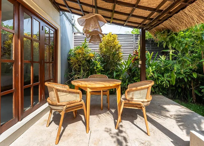 Tropical Matahari - 500sqm Private Garden Retreat With Large Pool! 乌鲁瓦图