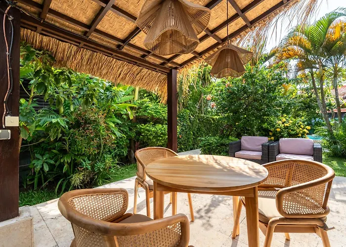 Tropical Matahari - 500sqm Private Garden Retreat With Large Pool!