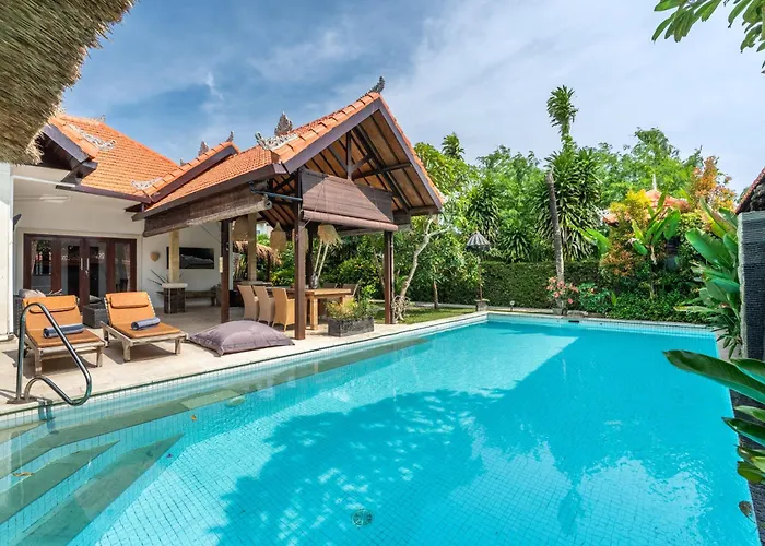 Tropical Matahari - 500sqm Private Garden Retreat With Large Pool!