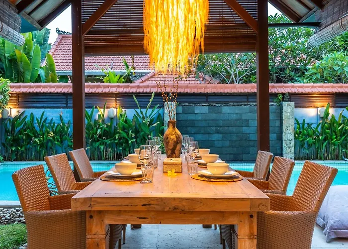 Tropical Matahari - 500sqm Private Garden Retreat With Large Pool! * ウルワツ